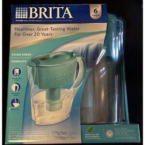 Brita 6-cup Space Saver Water Pitcher with Cartridge - Teal New in box unopened